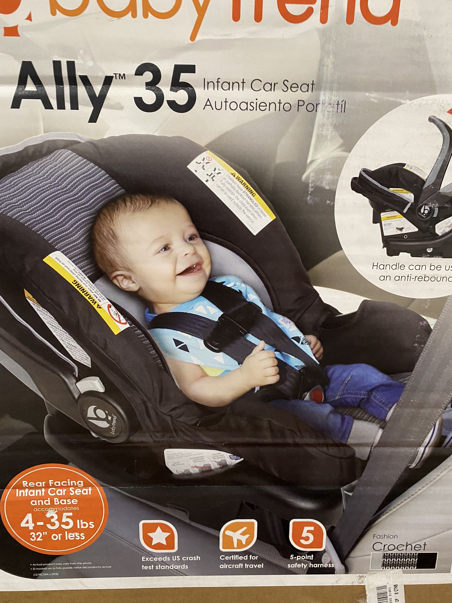 BRAND NEW IN THE BOX! INFANT CAR SEAT WITH BASE