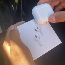 Airpods 4 