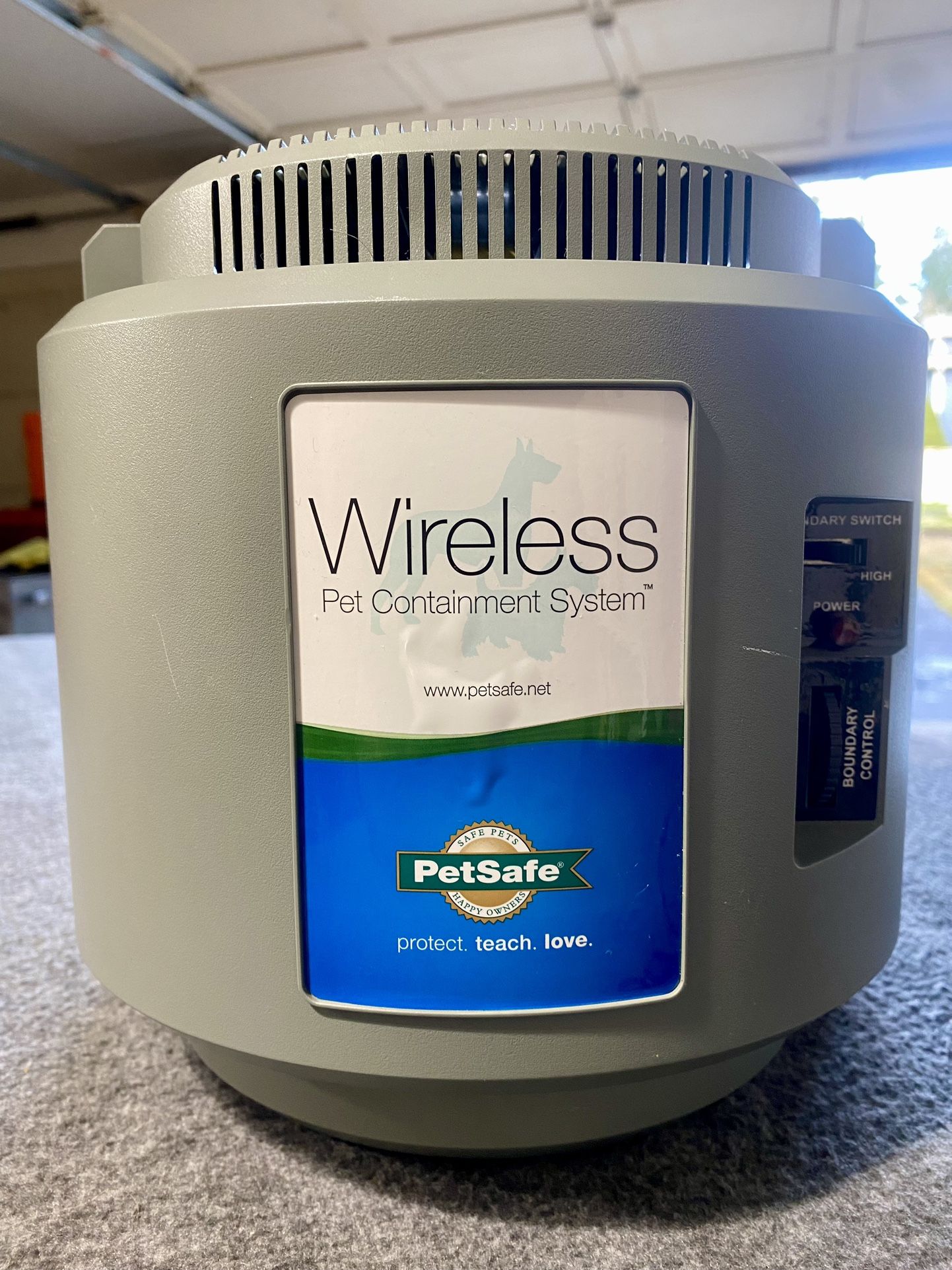 PetSafe - Wireless Pet Containment System