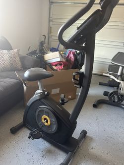 Gold s Gym Cycle Trainer 300 Ci Upright Exercise Bike iFit Compatible for Sale in El Paso TX OfferUp