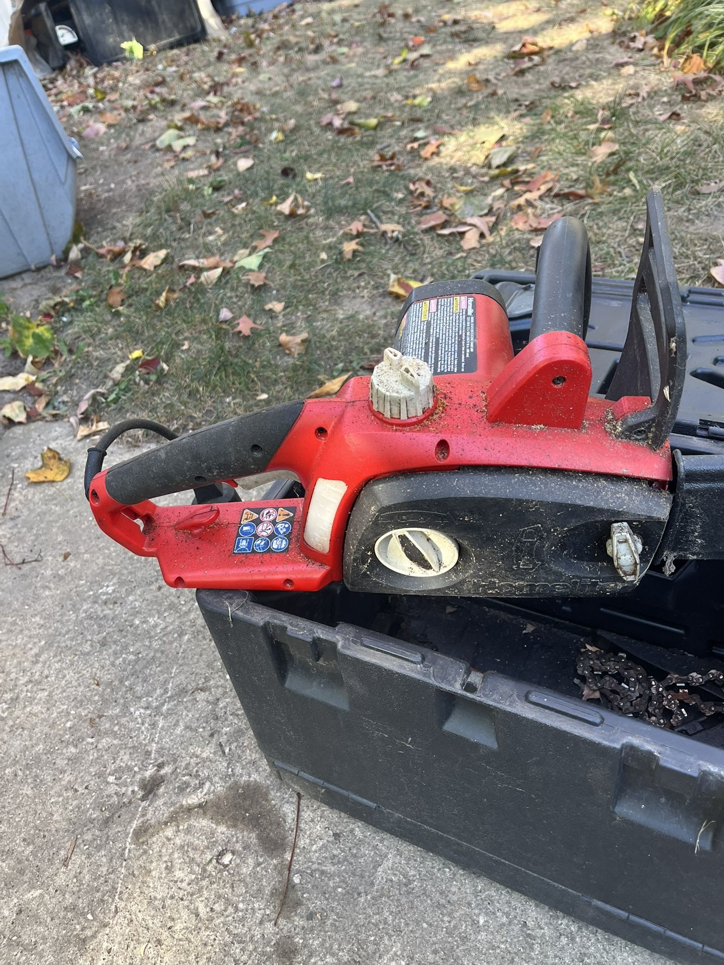 HOMELITE. ( Ryobi). Chainsaw With. Case. 16”