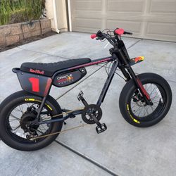 Super 73 Z adventure SE red bull edition (brand new 2 miles)