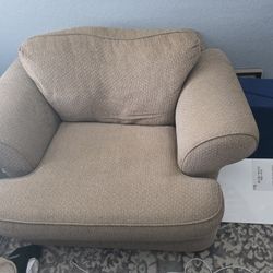 Oversized Armchair 