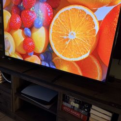 Vizio 55 Inches 4K (2160p) HDR Smart (v555-g1)