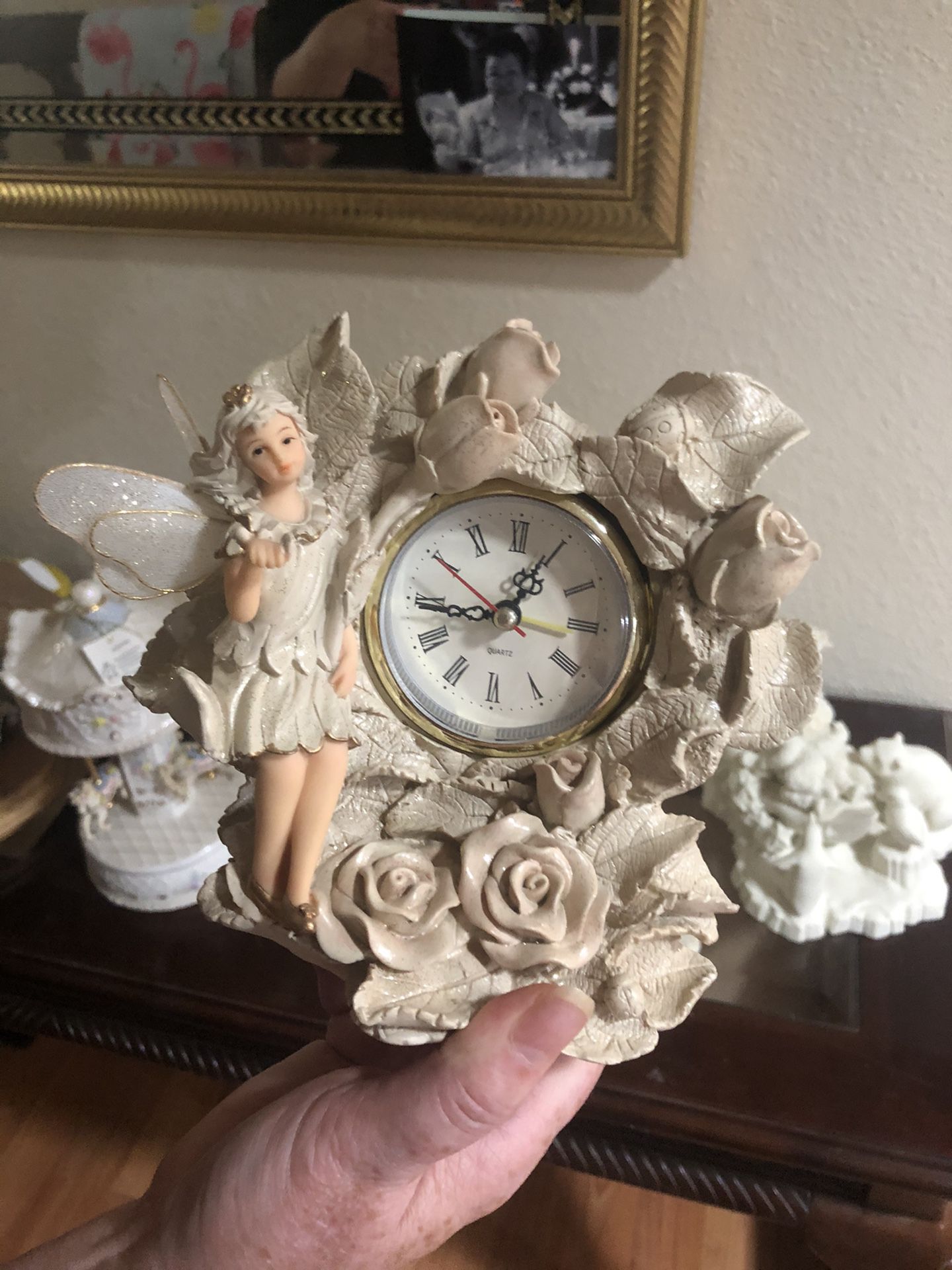 Fairy battery operated clock beautiful vintage