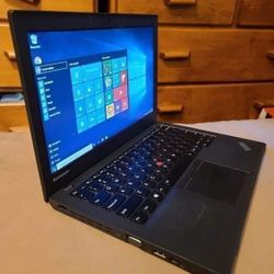 Laptop Marca Lenovo De 13 Pulgadas Procesador Intel Core i5 Windows 10