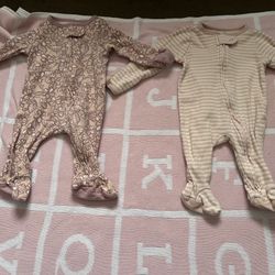 Newborn Clothes And Swaddlers 