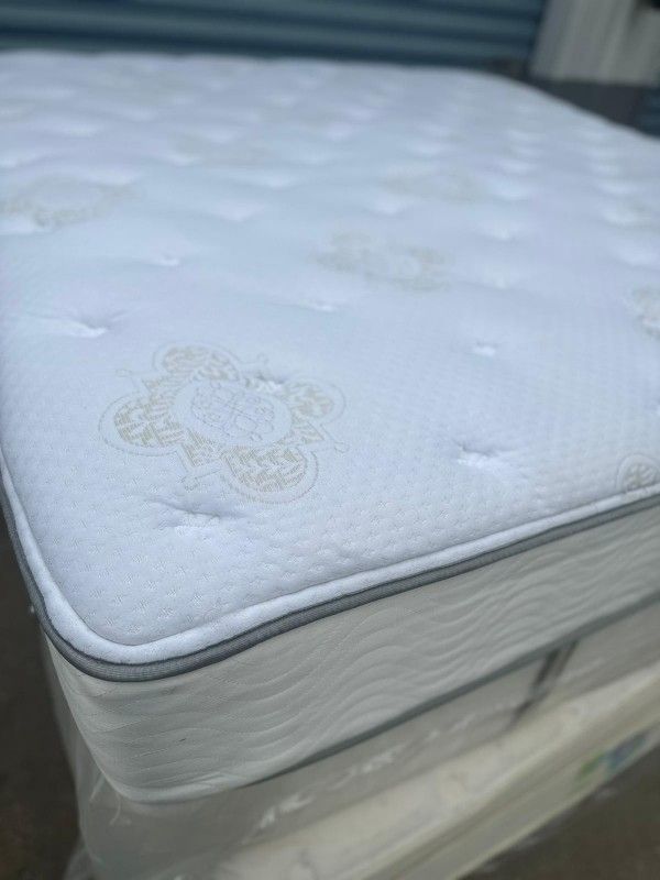 King Size Mattress And Box Spring