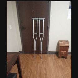 Henry Schein Crutches