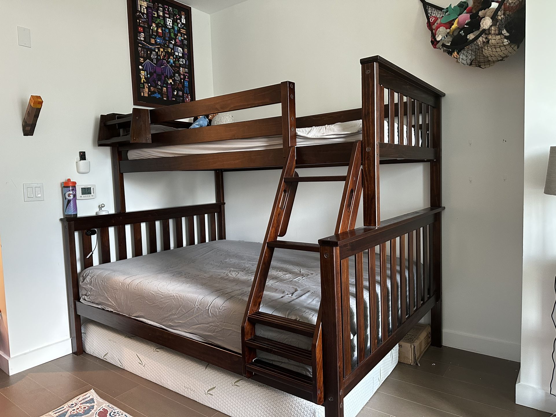 Twin-Over-Full Bunk Bed with Trundle Bed AND Matching Desk