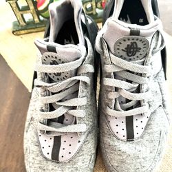 *REDUCED* OFFERS ENCOURAGED / NIKE AIR HUARACHE RUN TP MEN STYLISH & COMFORTABLE ATHLETIC SHOES