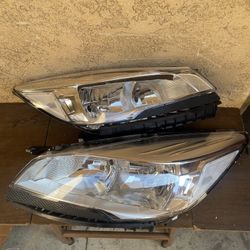 13-16 Ford Escape Chrome Clear Headlights As Is