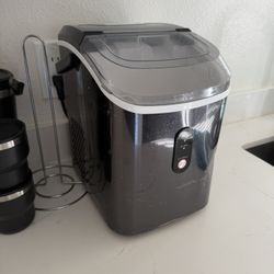 Countertop Ice Maker