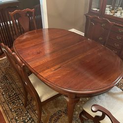 Thomasville Cherry Table And Hutch 