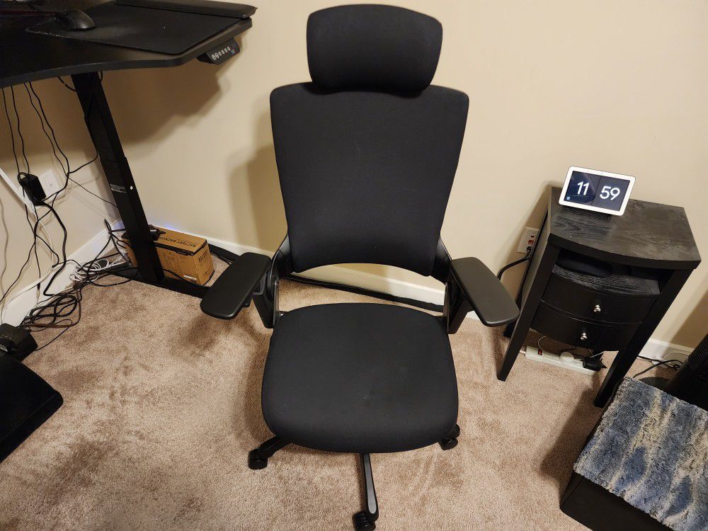 Ergonomic Office Chair with Sliding Seat, Lumbar, and Tilt