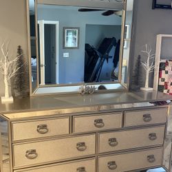 King Mirrored Bedroom Set 
