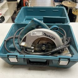 Makita circular saw