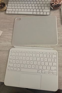 Apple Magic Keyboard for iPad
