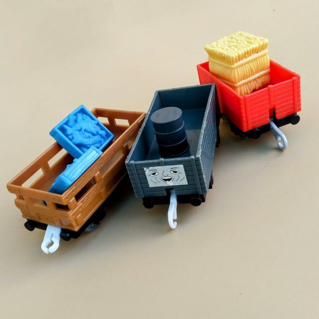 Thomas & Friends Cargo Card & Accessories - Trackmaster Troublesome & Extras - 2009 •  Toys & Hobbies, Original Thomas & Friends Trains Carts & Acces.