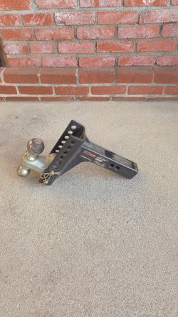 Curt adjustable drop hitch