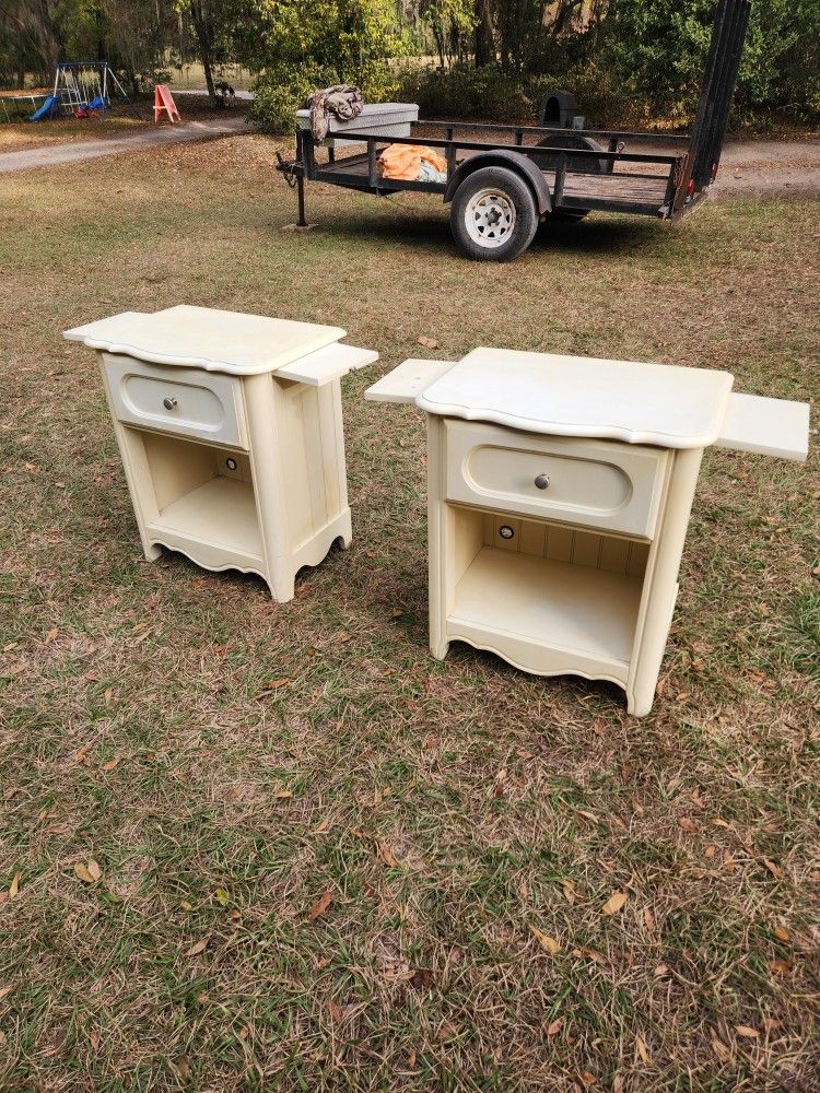 Pair Of Antique Nightstands With Retractable Sides 