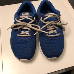Nike Kids Shoes  4 Y