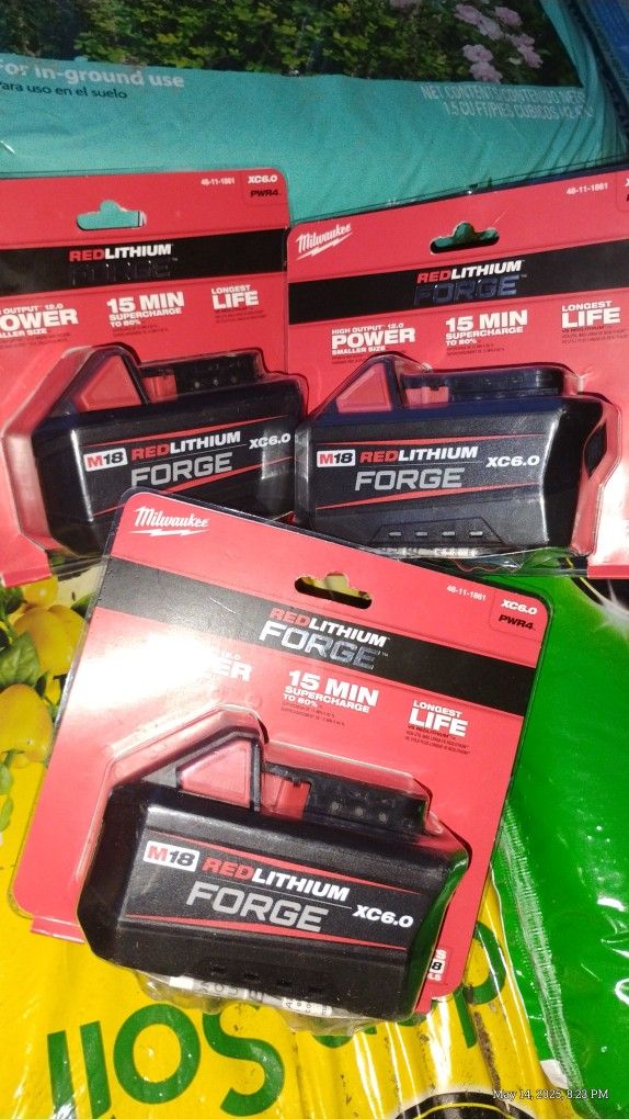 M18 18V Lithium-Ion REDLITHIUM FORGE 6.0 Ah Battery Pack