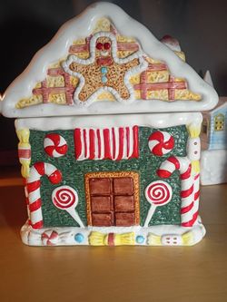 Gingerbread cookie jar