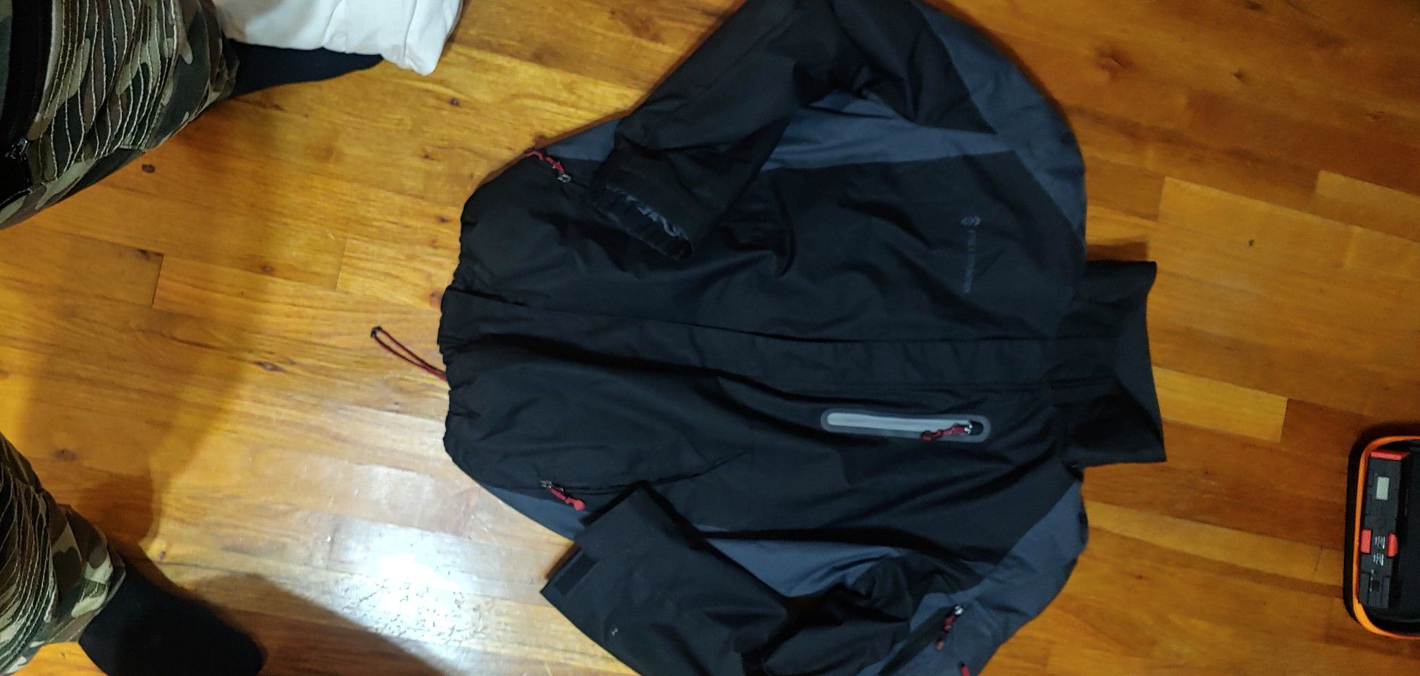 Free Country waterproof jacket W/ Detachable hood