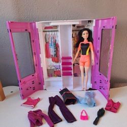 Barbie Doll Closet Portable Carrying Case 