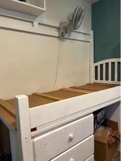 Free customized loft bed and drawers