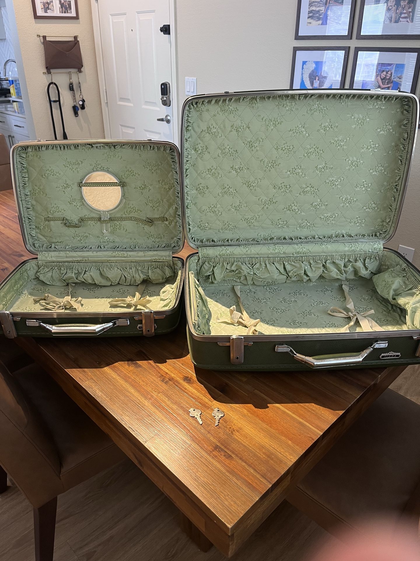 Vintage Mid-Century American Tourister Tiara Luggage Set - Olive Green w/ Keys