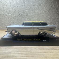 M2 Machines 1/64 1957 Chevrolet® Nomad® 10-24 loose
