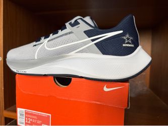 NIKE Air Zoom Pegasus 38 Mens NFL Dallas Cowboys NEW RARE DJ0822-001 Sz.12.5
