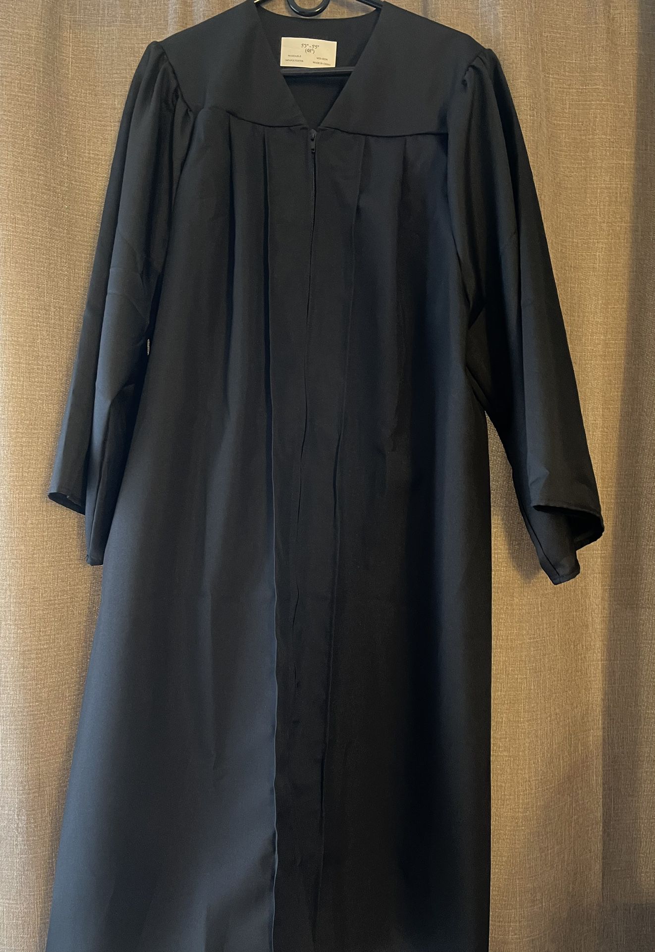 TngHui Unisex Matte Graduation Gown Only