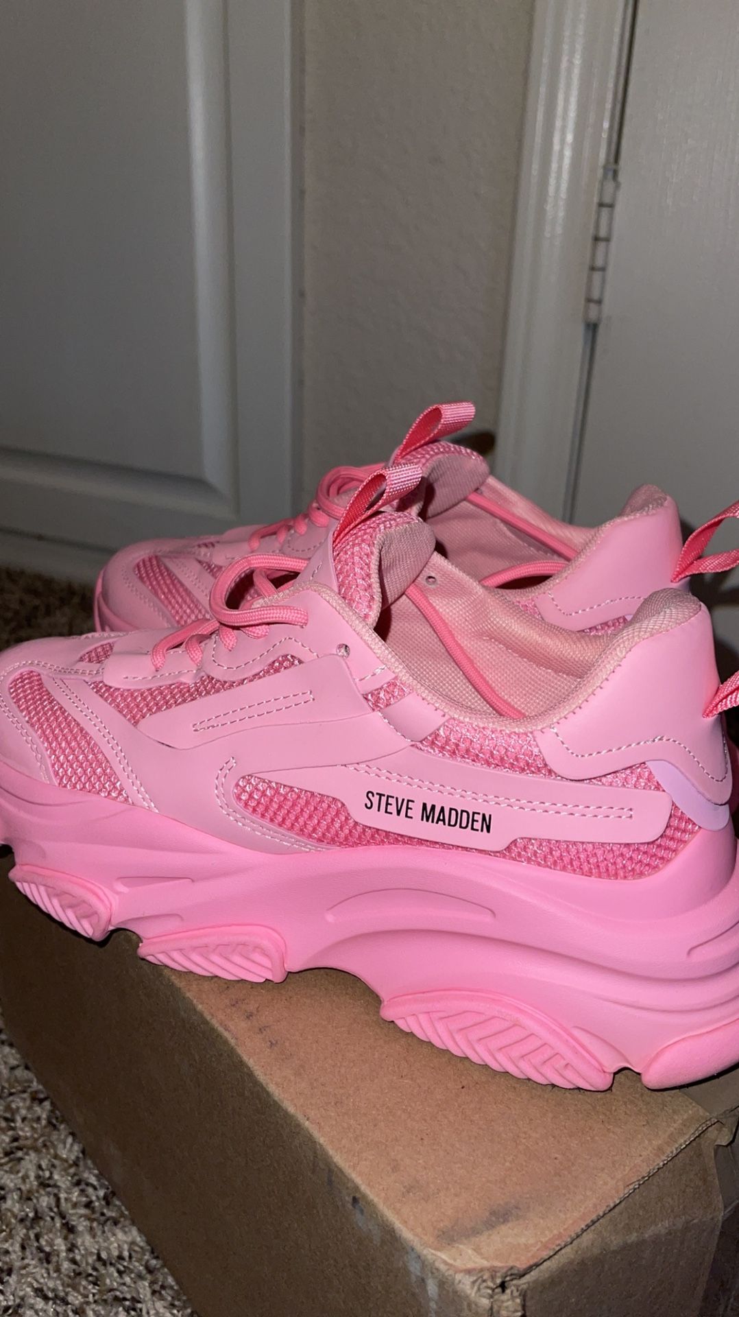 Steve Madden Pink Women’s Size 9.5🌸