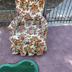Antique Rocking Chair( In Excellent Condition)