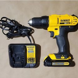 Dewalt DCD771 1/2 Drill Driver Kit