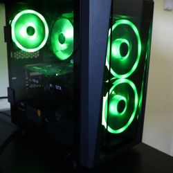 GAMING COMPUTER 