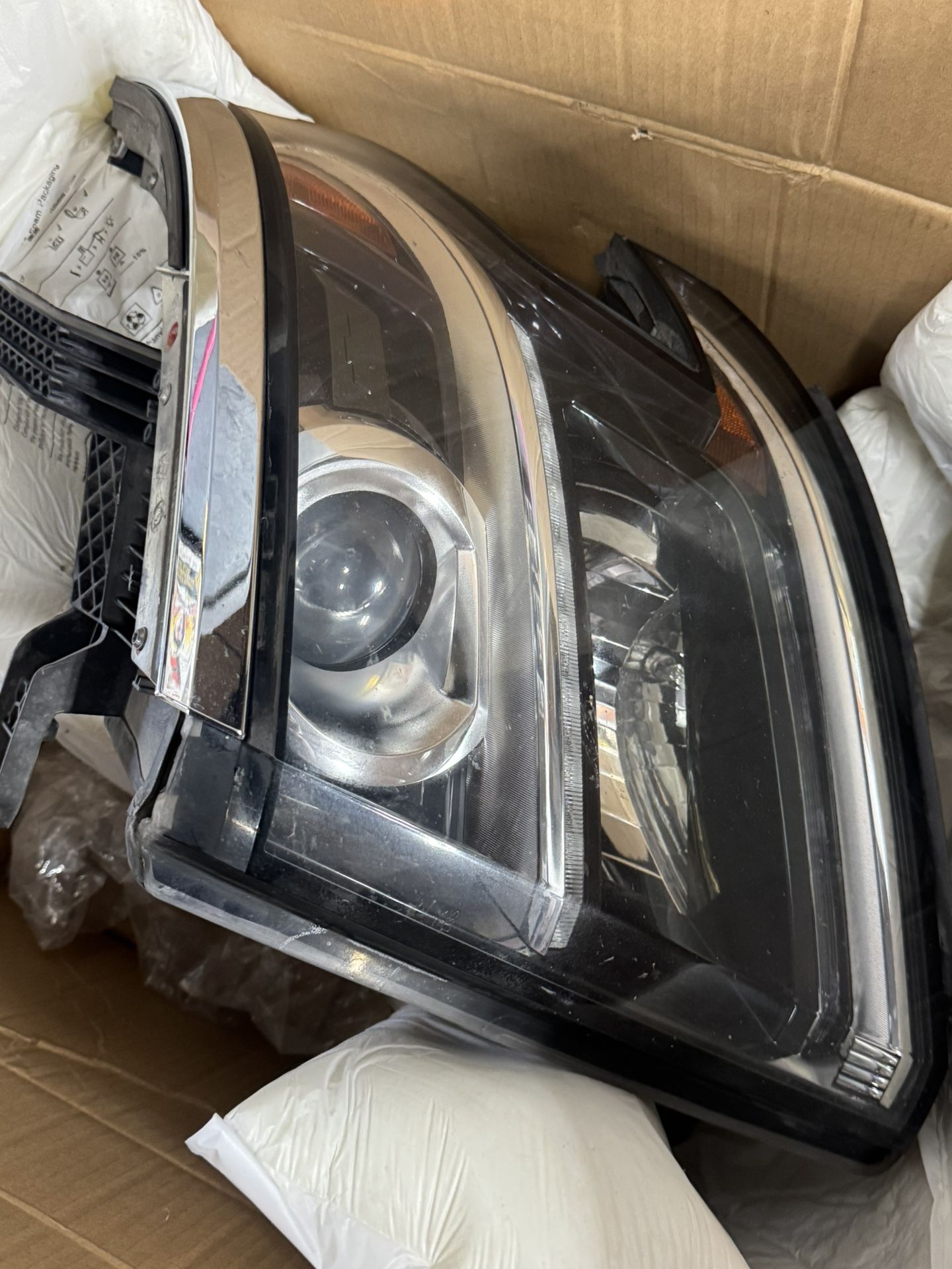 2017 Suburban L/ Side Headlamp