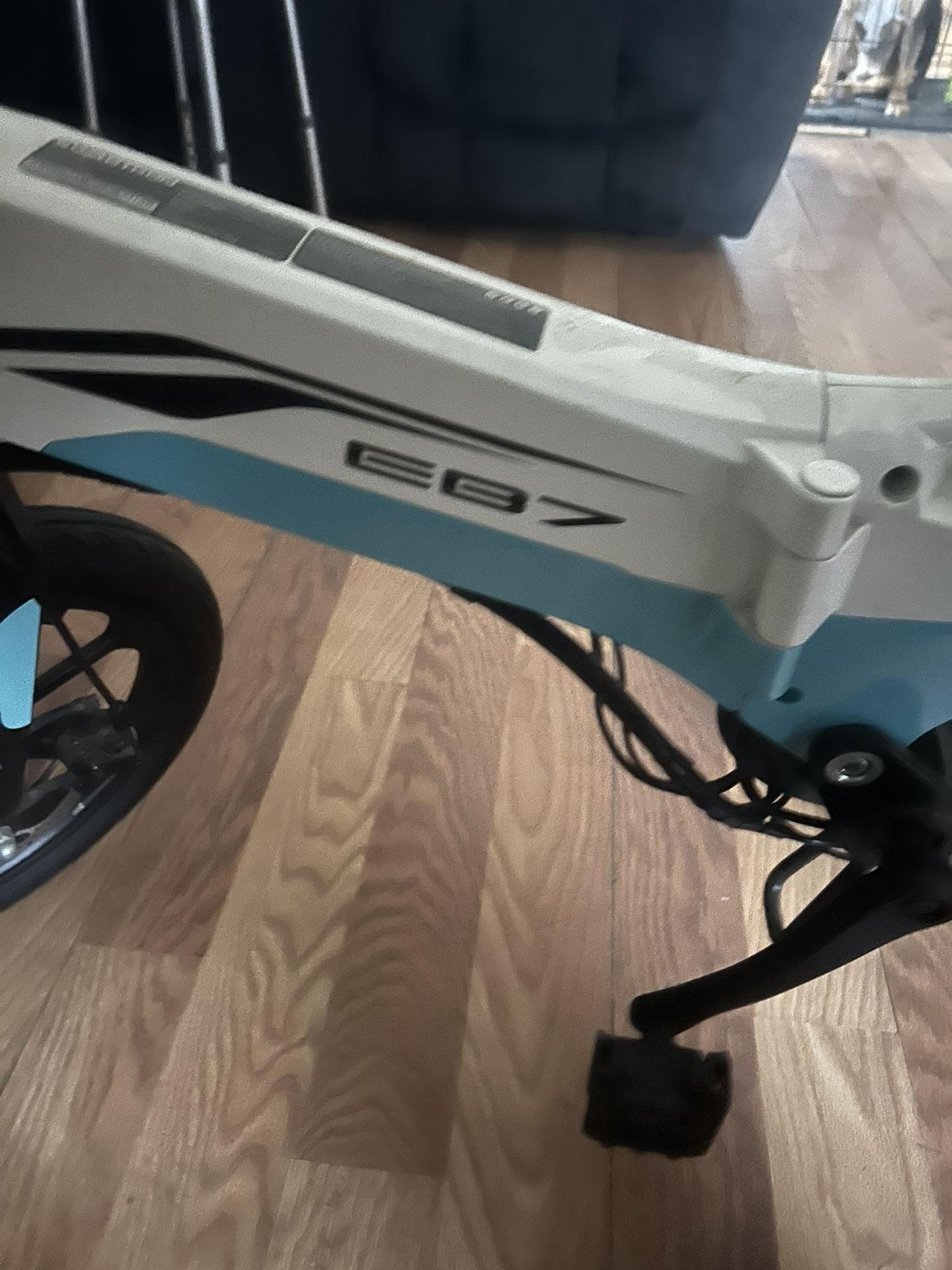 Swagtron EB7 3 Speed Electric Bike