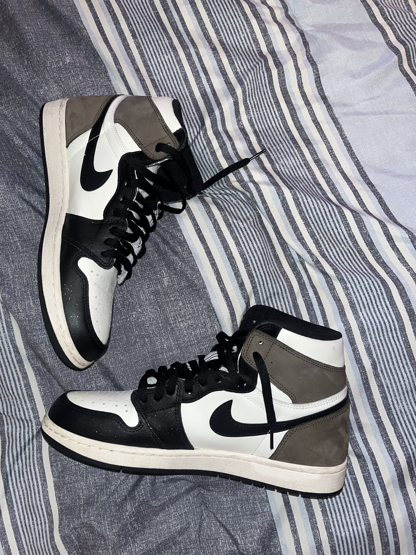 Jordan 1 Mocha