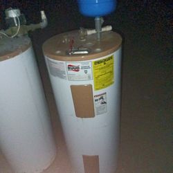 Ruud Water Heater Elec. Works Great 