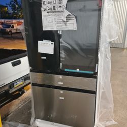 Family Hub Refrigerator