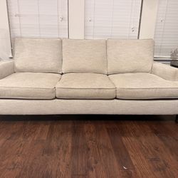 Bernhardt Couch With 2 Matching Chairs And  ottoman 