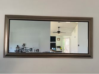 Wall mirror