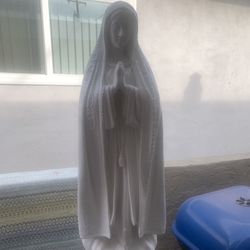Fatima Statue