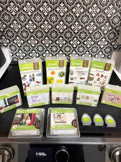 Cricut Art Cartridge Bundle – 14 Cartridges