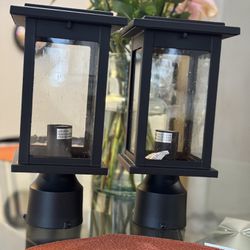 Emliviar Outdoor Post Light Fixtures, 1-Light Pillar Light in Black Finish with Seeded Glass