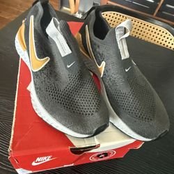 Nike Epic Phantom React Flyknit 